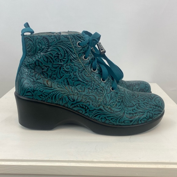 Alegria Wedge Boots Eliza Teal Tooled Ankle Leather Boots - Picture 1 of 11